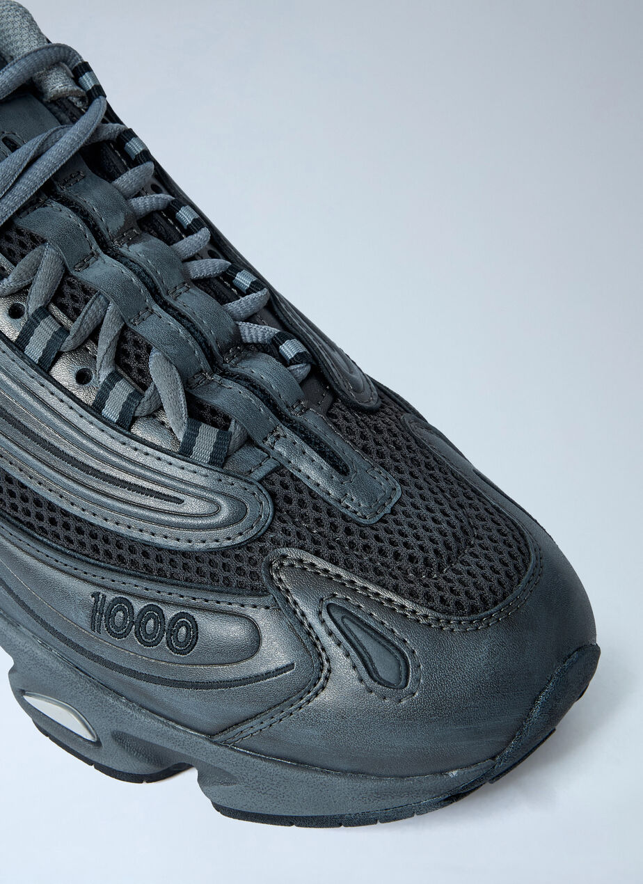 1000 Sneakers