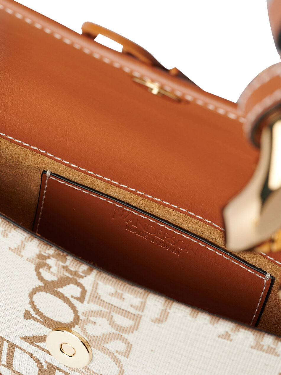 Chain Baguette Shoulder Bag