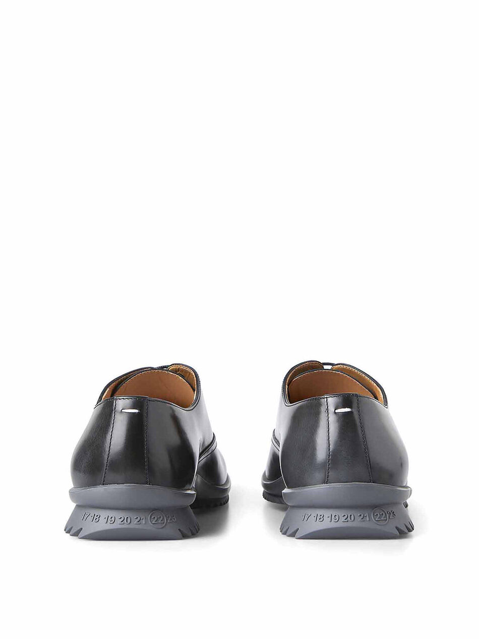 Lace-Up Shoes in Black