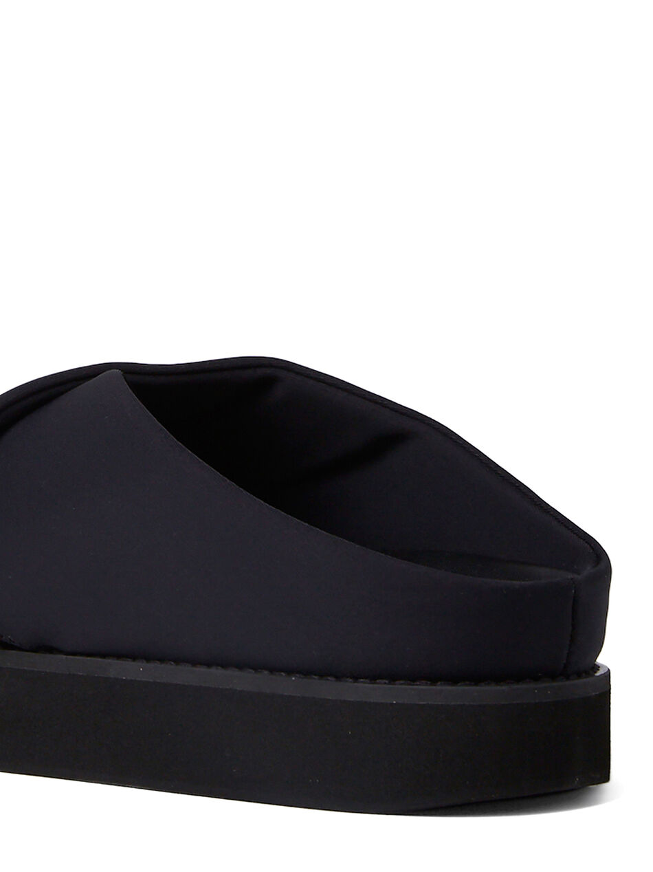 Wide Welt Crossover Sandals