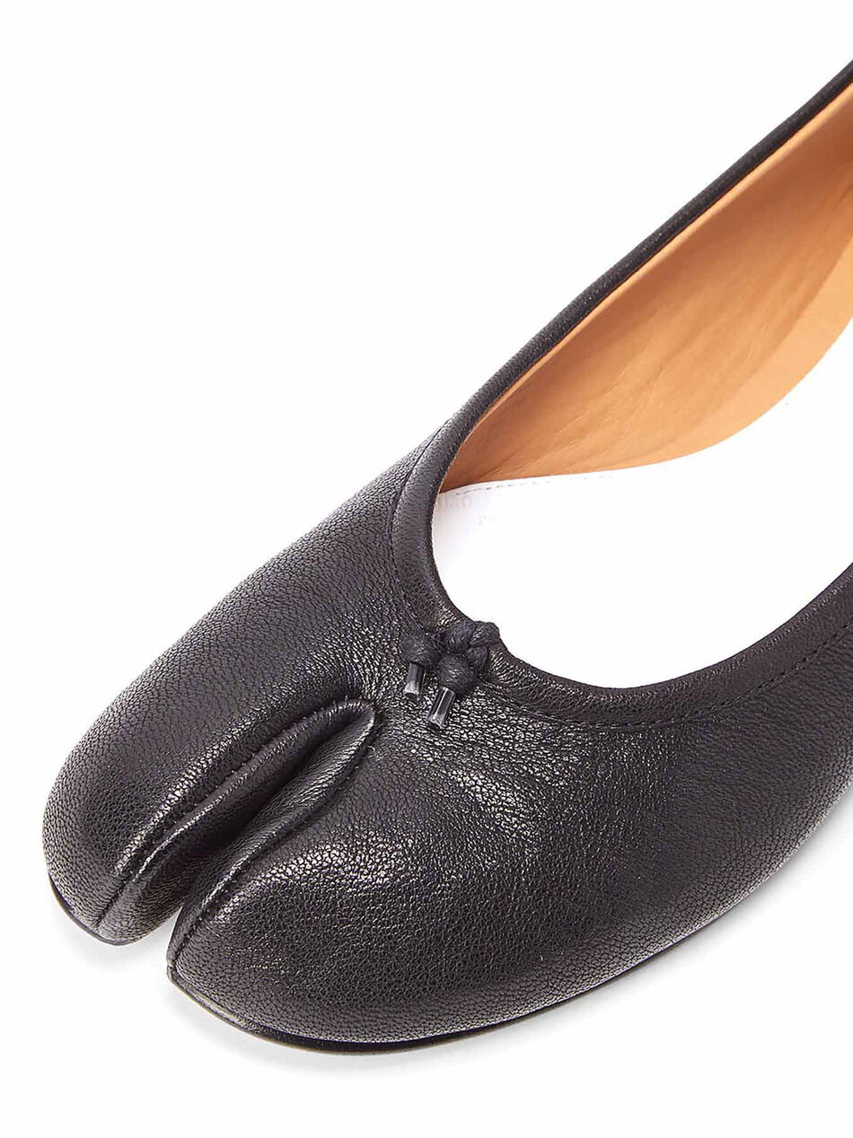 Tabi Ballerina in Black Leather