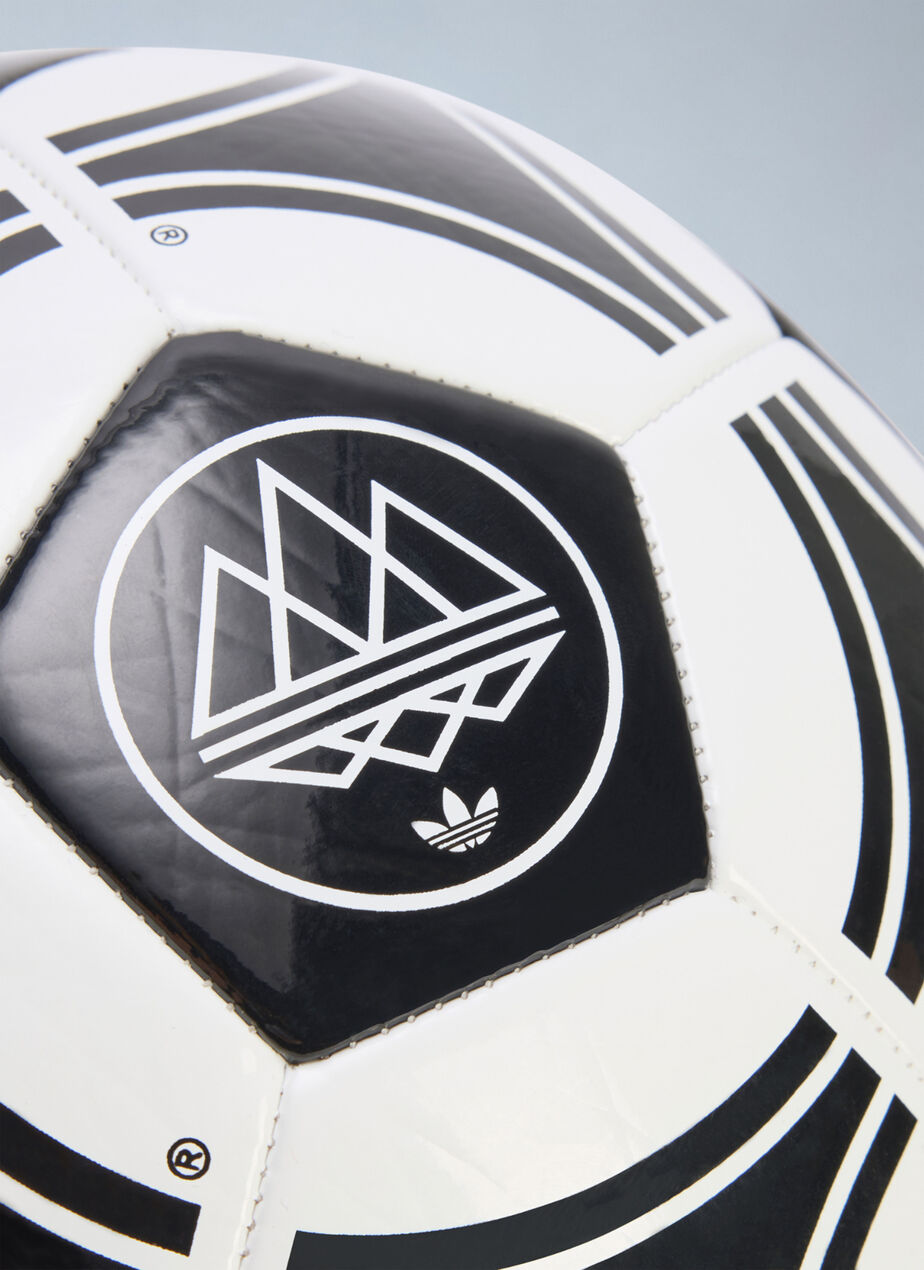 Spezial FC Ball