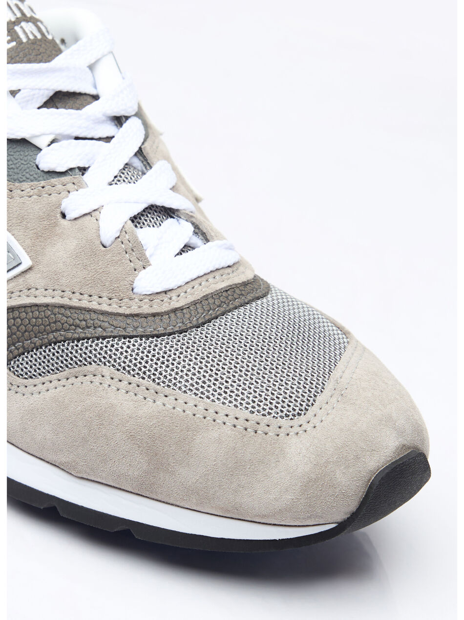 997 Sneakers