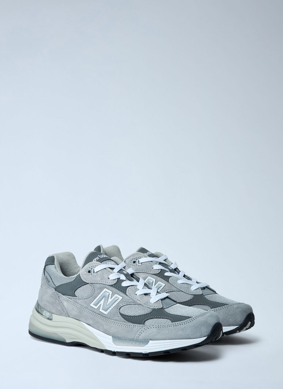 U992 Sneakers