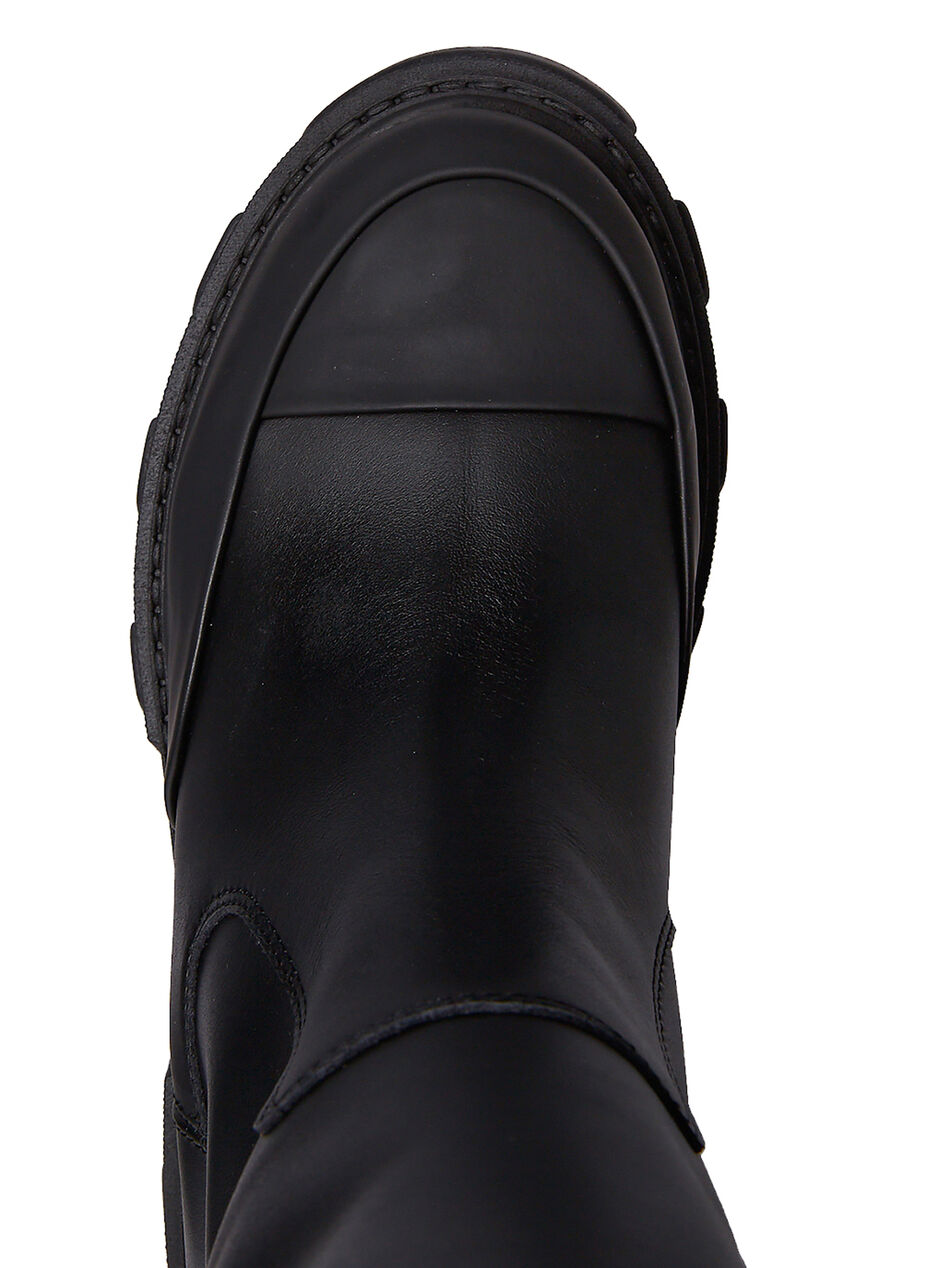 Cleated Tubular Boots