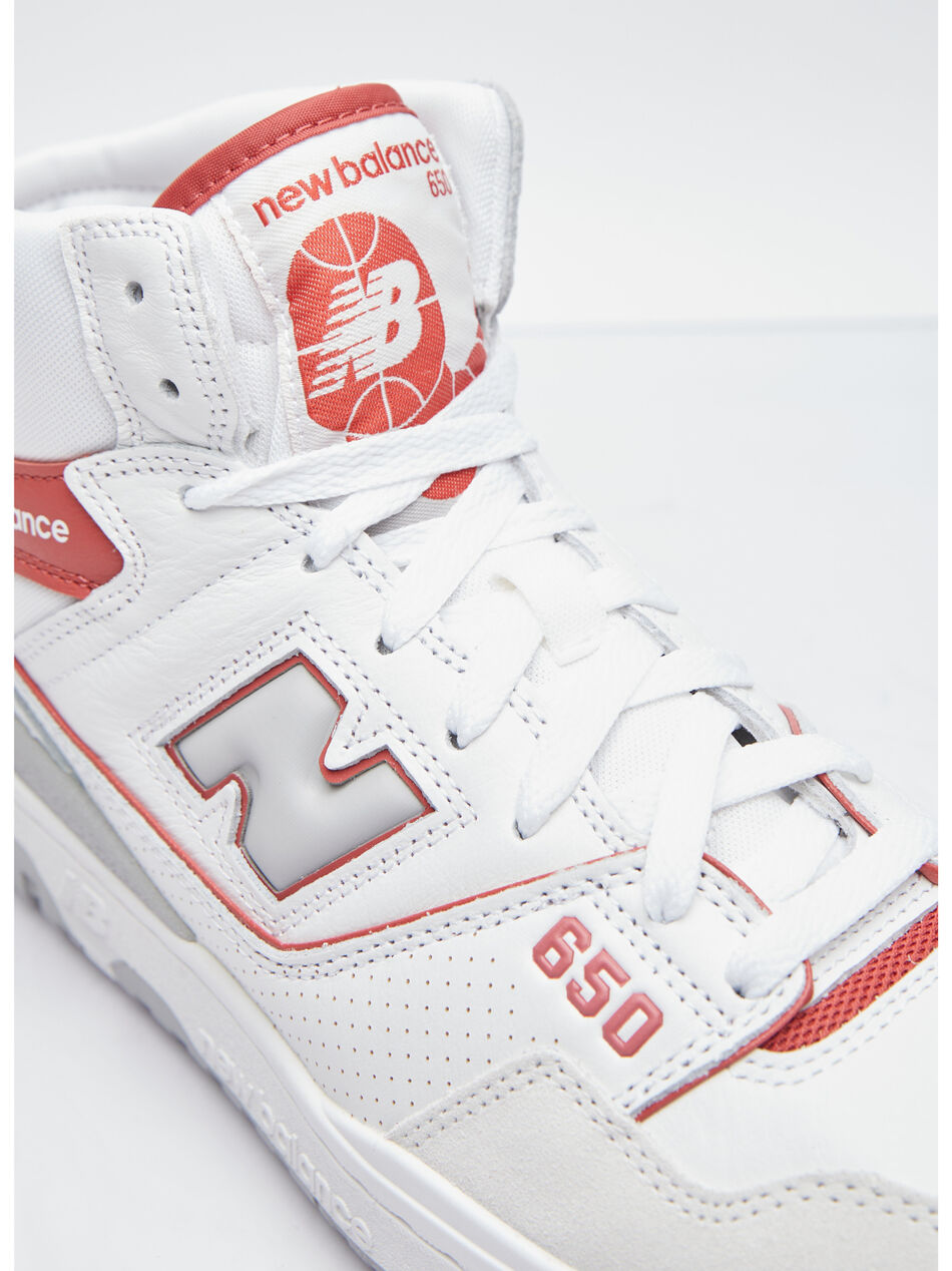 650 Sneakers