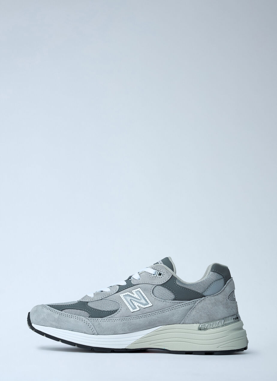 U992 Sneakers