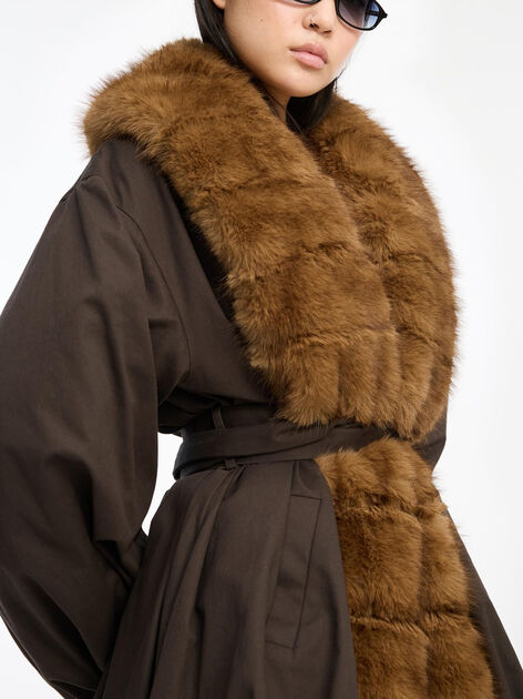 FAUX FUR COLLAR COAT