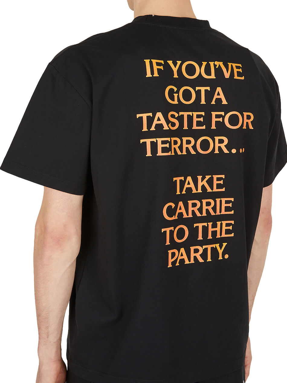 x Carrie Poster T-Shirt