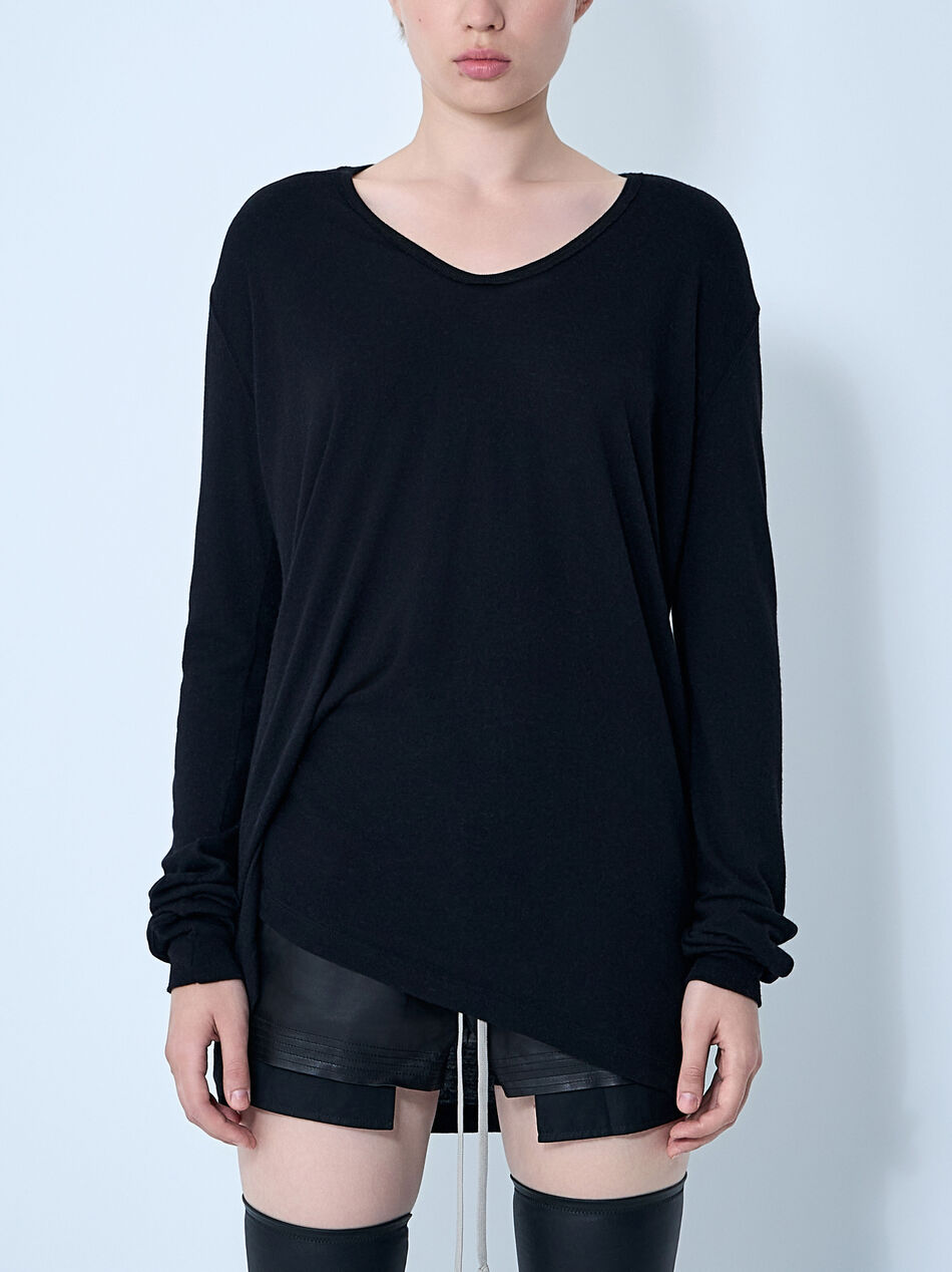 Hiked Long Sleeve Top