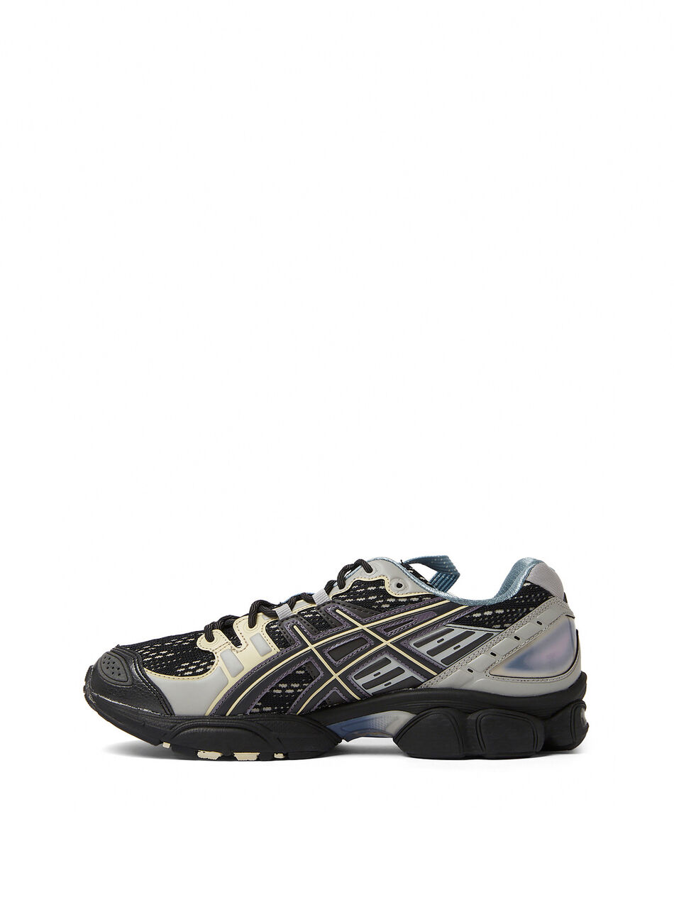 UB5-S Gel Nimbus 9 Sneakers in Black