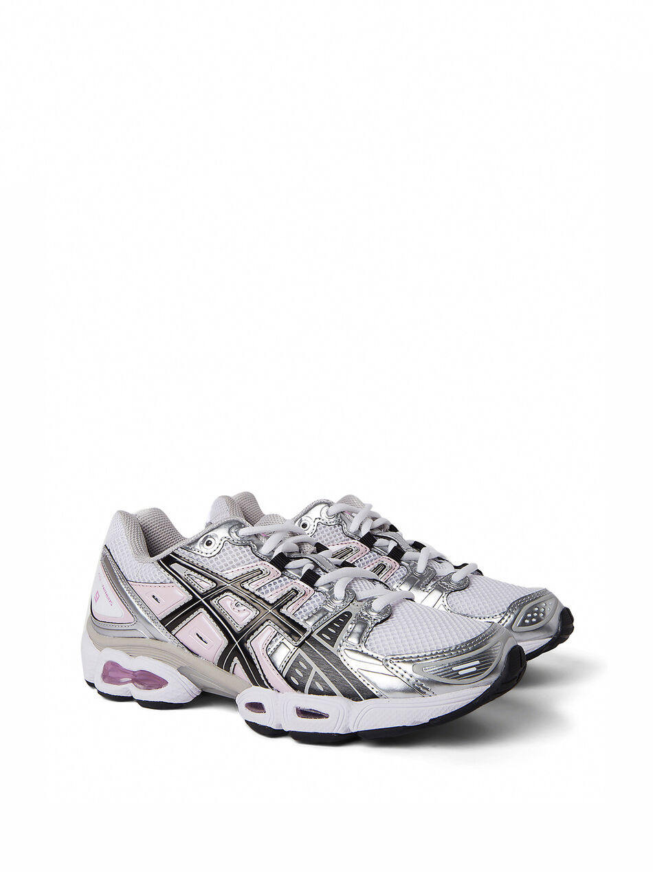 Gel-Nimbus 9 Sneakers in White