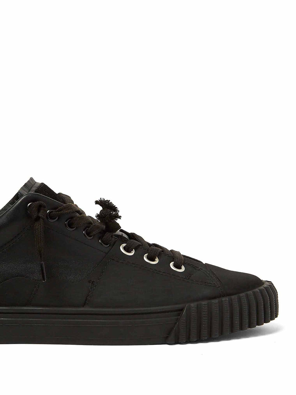 Evolution Black Sneakers