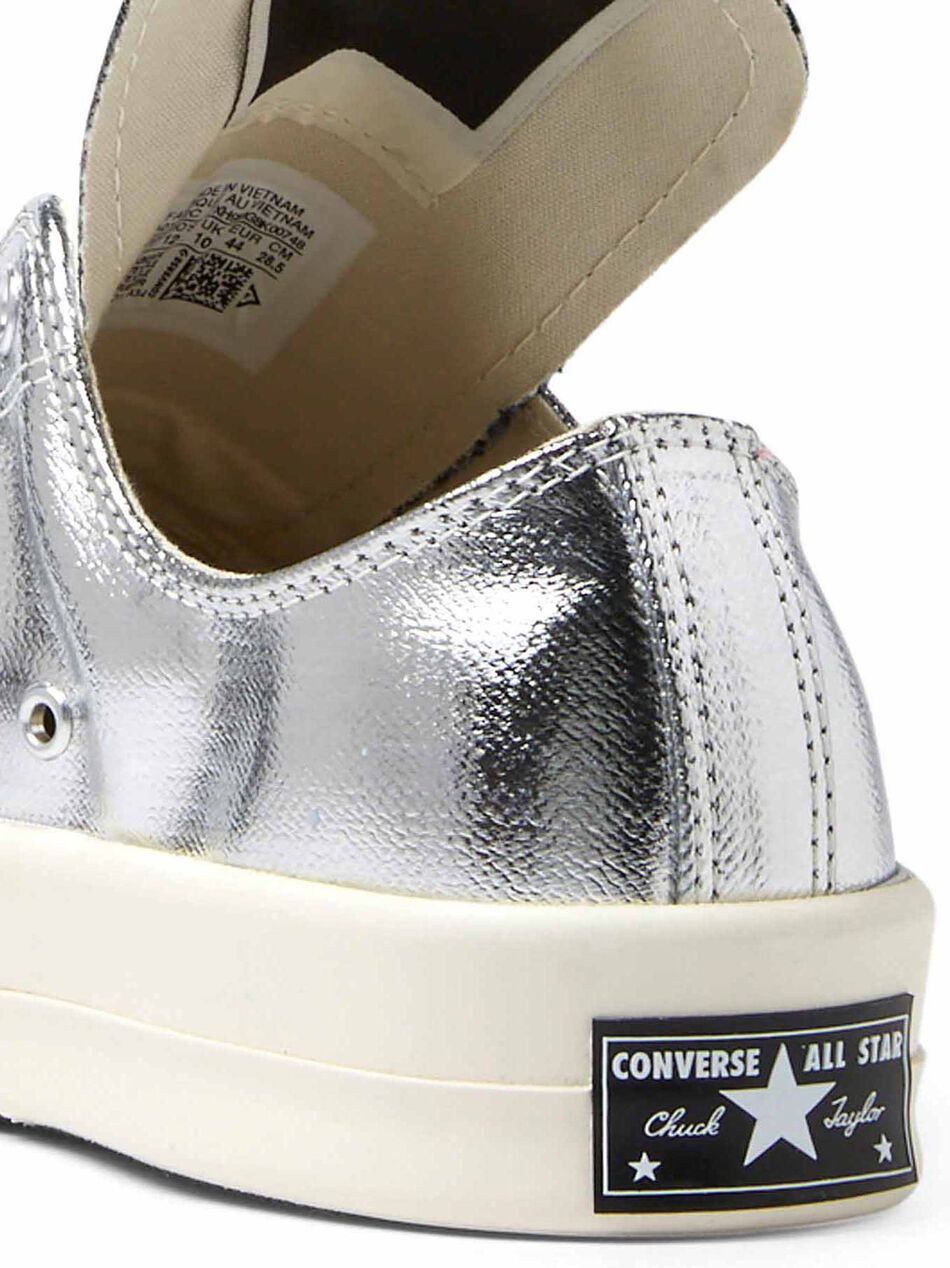 TURBODRK Low Top Silver Sneakers