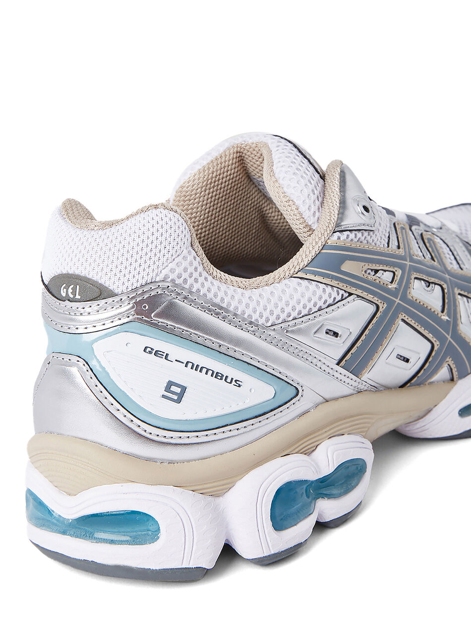 Gel-Nimbus 9 Sneakers in Grey