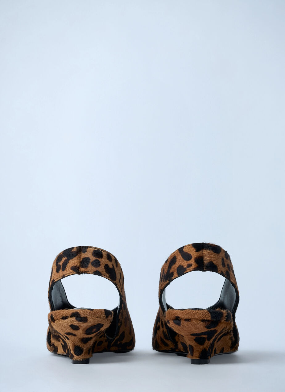 Leather Pointed Wedge-Heels