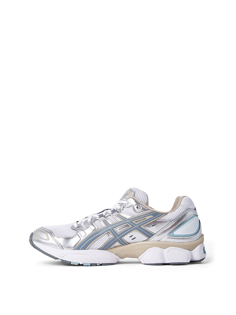 Gel-Nimbus 9 Sneakers in Grey