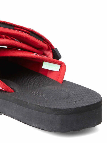 Suicoke Moto-Cab Bandana Red Sandals | THE FLAMEL® display picture 3