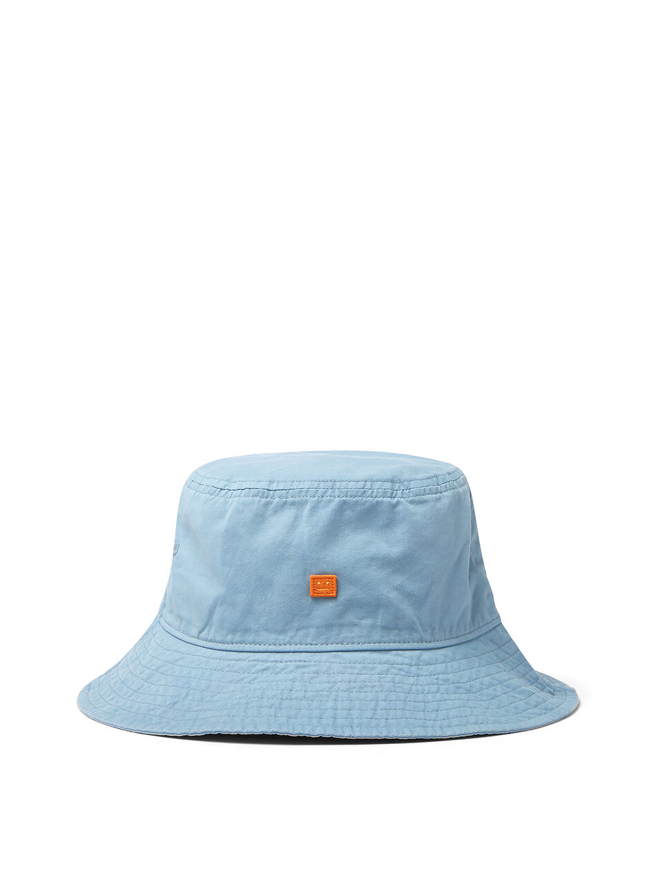 Face Patch Bucket Hat in Blue