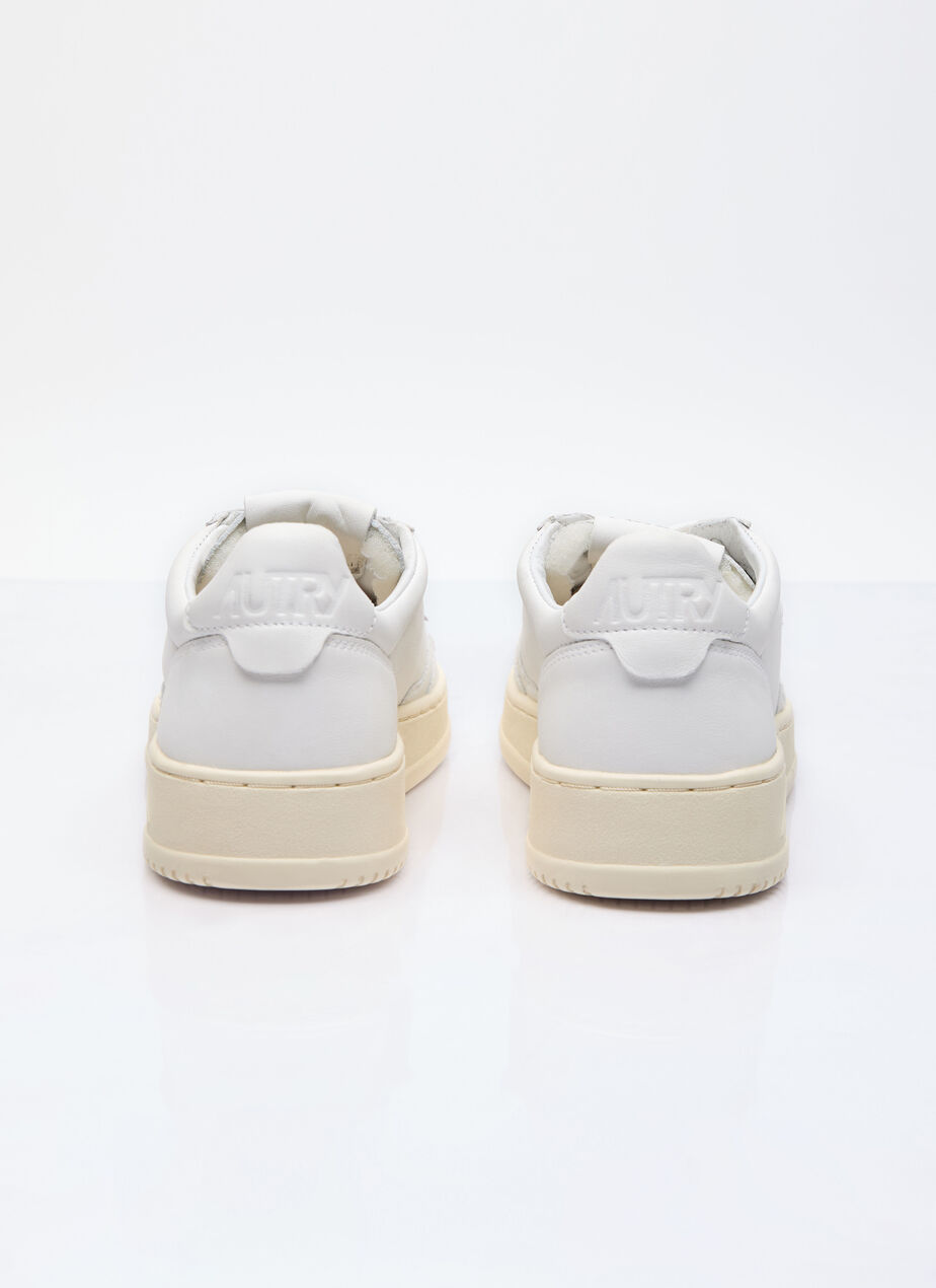 Medalist Low Top Sneakers