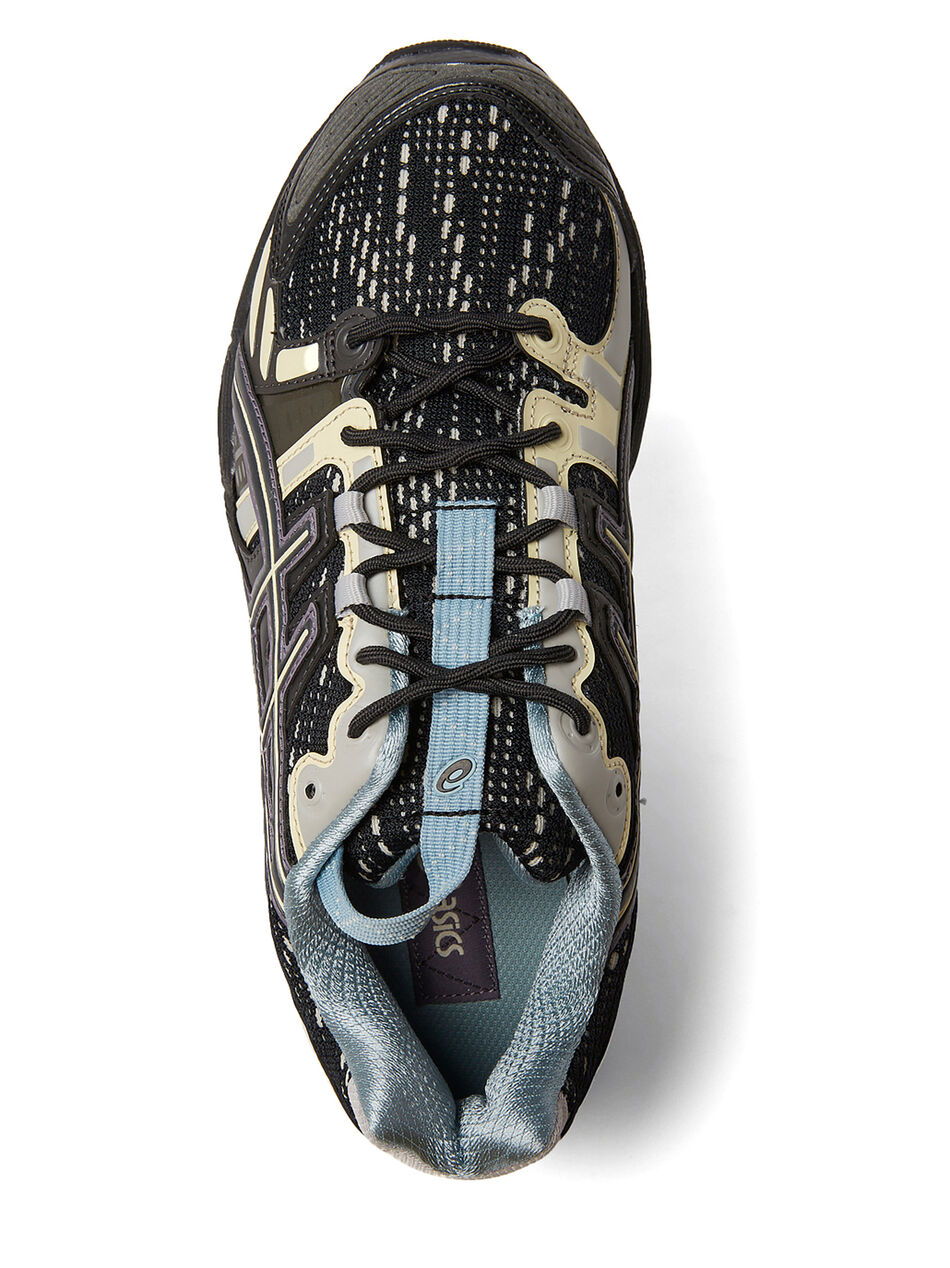 UB5-S Gel Nimbus 9 Sneakers in Black