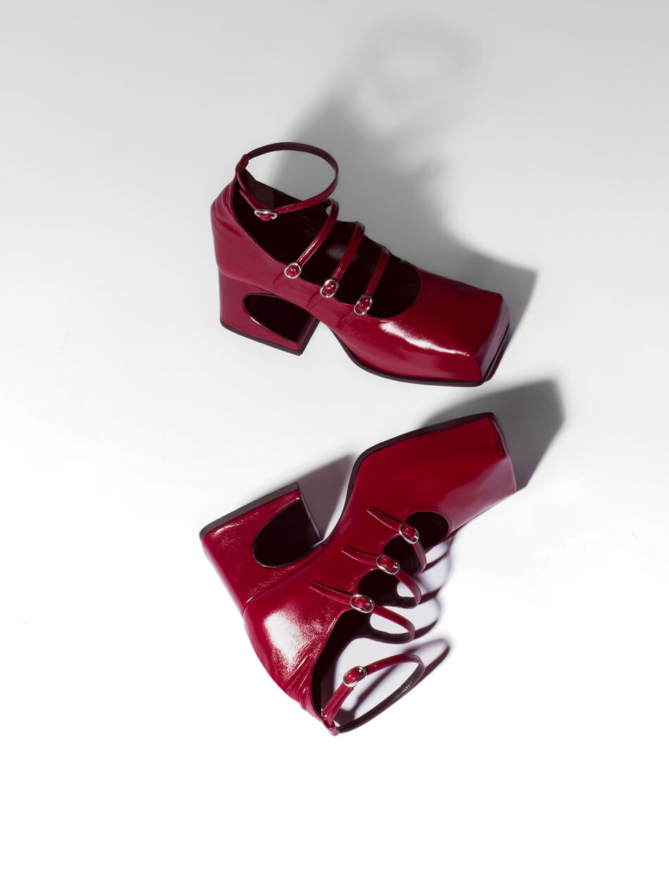 RUSSIAN RED MARY NANCY