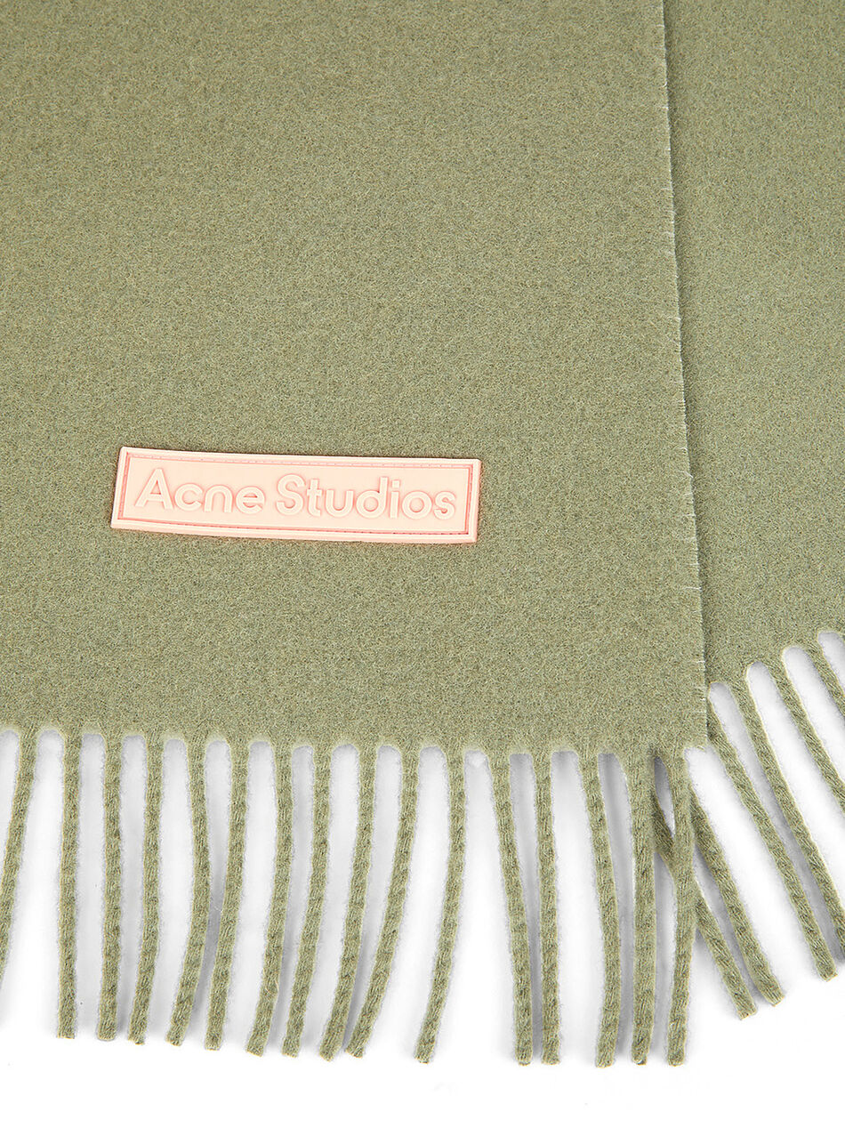 Fringe Scarf in Green