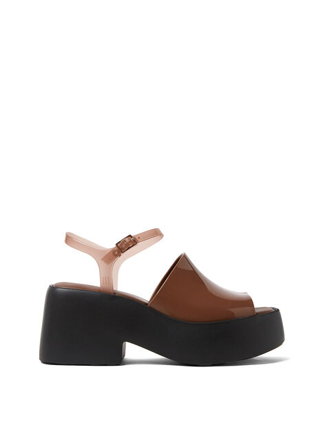 Pose Platform Sandals