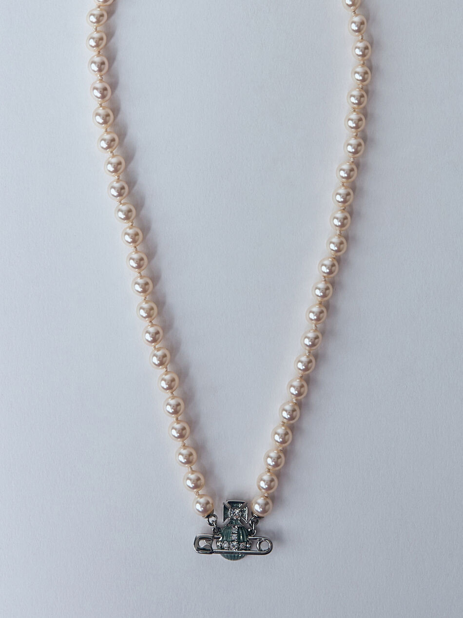 Kitty Pearl Necklace