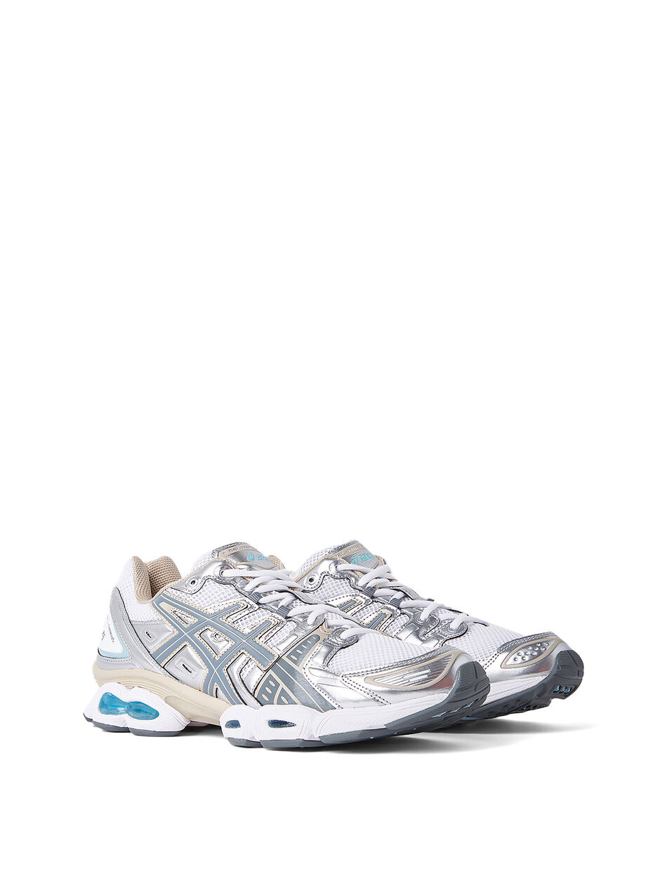 Gel-Nimbus 9 Sneakers in Grey