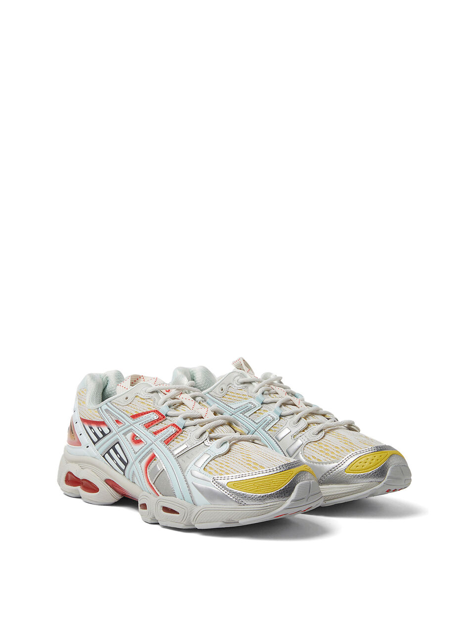 UB5-S Gel Nimbus 9 Sneakers in Light Blue