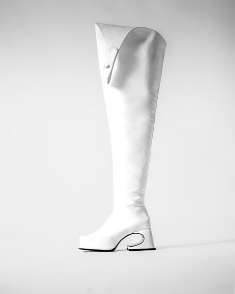 LA ZOWI HIGH BOOTS IN COCA WHITE